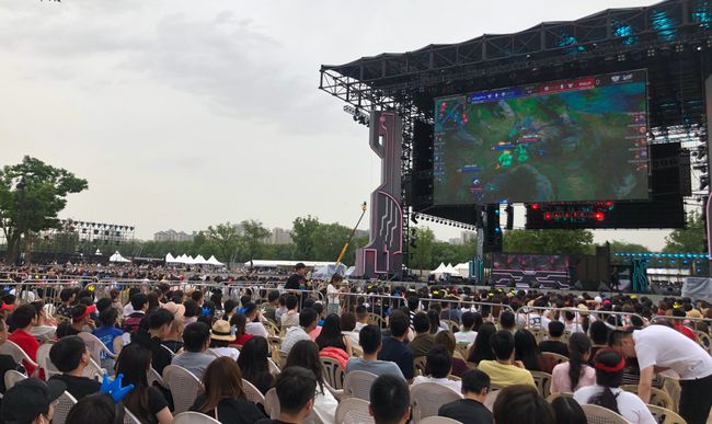 逐步缩小与
