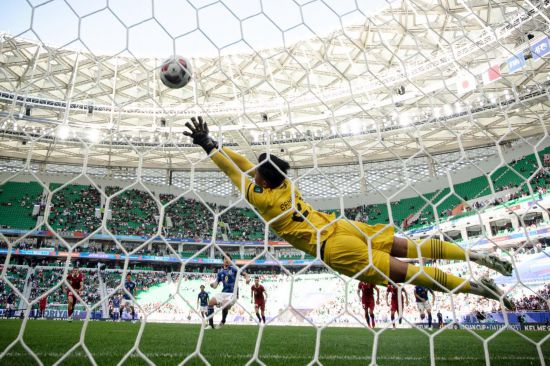 也对整个西 也对整个西