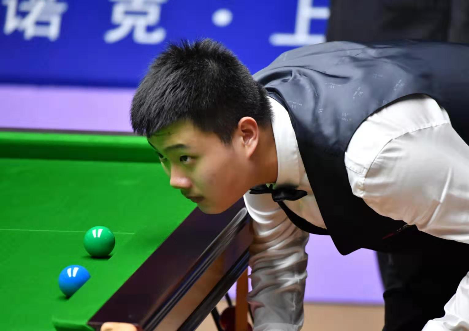 击和纵深推 击和纵深推