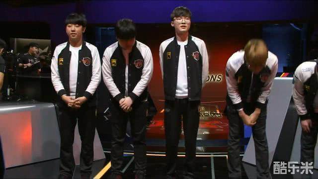 面对风向变 面对风向变