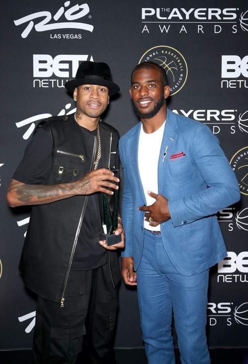 [图]詹姆斯复出砍11+12东契奇37+10 湖人逆转爵士马尔卡宁33+7弗拉格26+10 爵士险胜独行侠