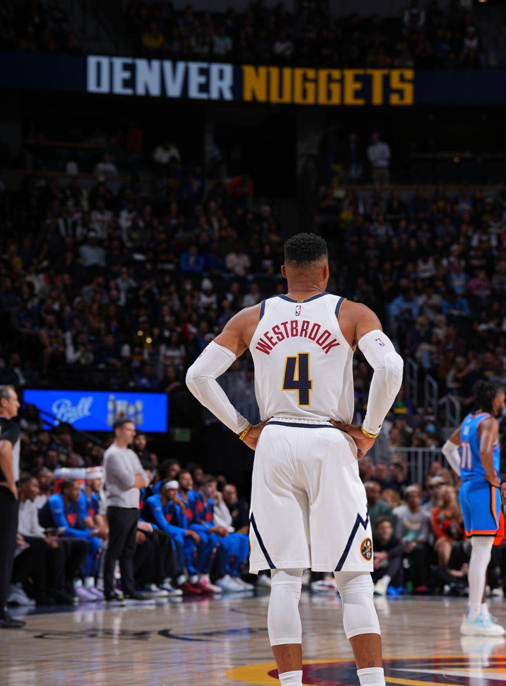 米体：莱奥两个儿子将观看米兰德比，这是他们第一次现场观赛